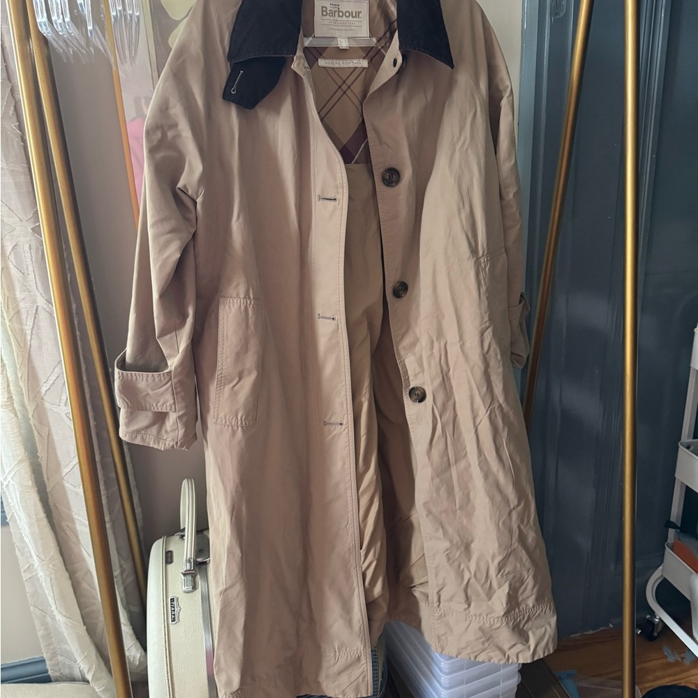 Barbour Women's Beige Trench Coat